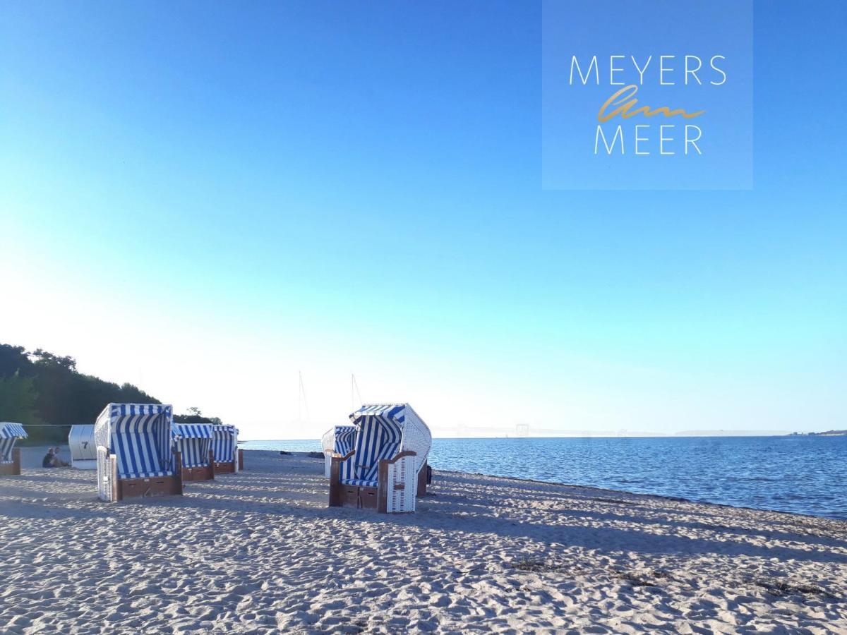 Schwarzes Holzferienhaus Mit Sauna -- Feldrain -- An Der Ostsee, Zierow Bei Wismar, 4-6 Personen Eksteriør bilde