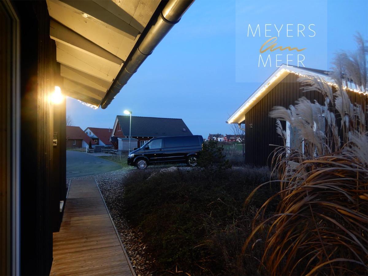 Schwarzes Holzferienhaus Mit Sauna -- Feldrain -- An Der Ostsee, Zierow Bei Wismar, 4-6 Personen Eksteriør bilde